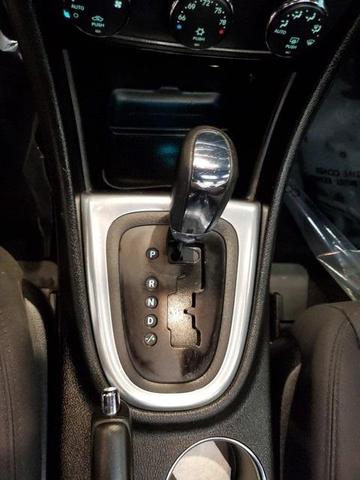 Photo of 2013 Bright White Clearcoat Chrysler 200