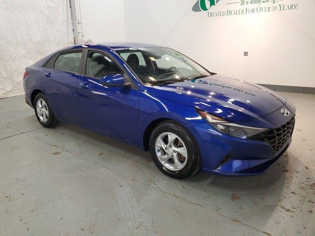 Photo of 2022 Intense Blue Hyundai ELANTRA