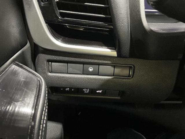 Photo of 2024 Boulder Gray Metallic Nissan Rogue