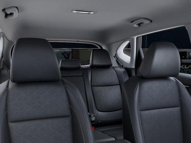 Photo of 2025 Clear White Kia Seltos