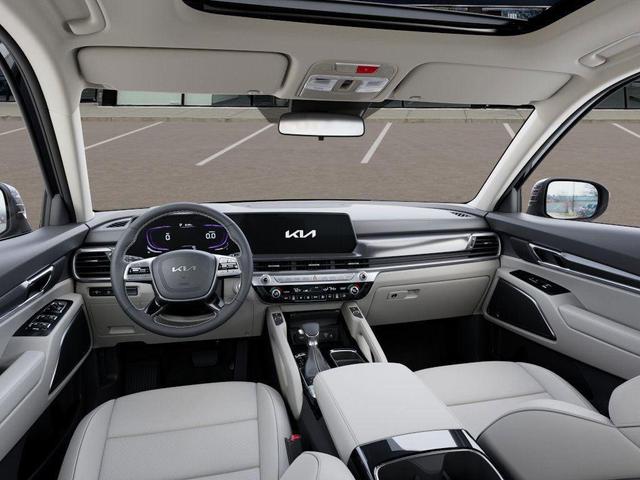 Photo of 2025 Ebony Black Kia Telluride