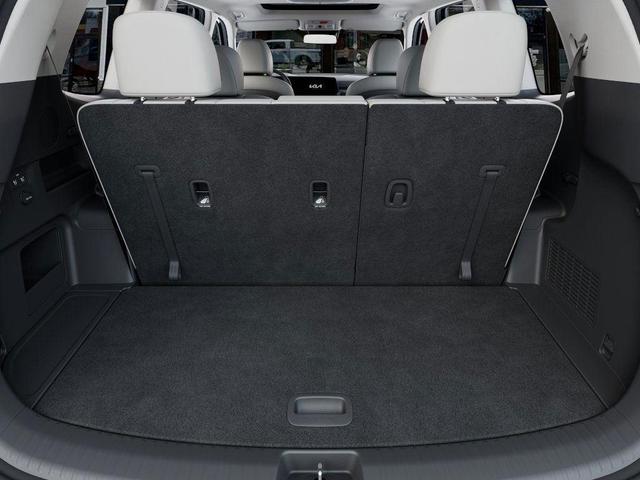 Photo of 2025 Ebony Black Kia Telluride