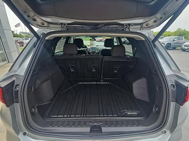 Photo of 2023 Sterling Gray Metallic Chevrolet Equinox