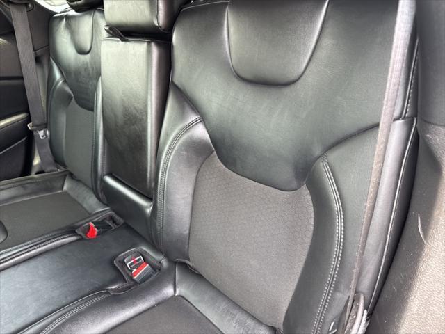 Photo of 2021 Velvet Red Pearlcoat Jeep Cherokee