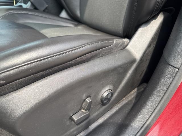 Photo of 2021 Velvet Red Pearlcoat Jeep Cherokee