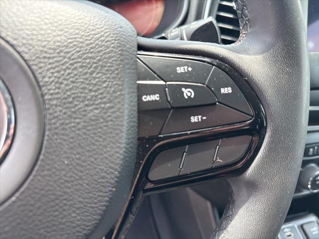 Photo of 2021 Velvet Red Pearlcoat Jeep Cherokee