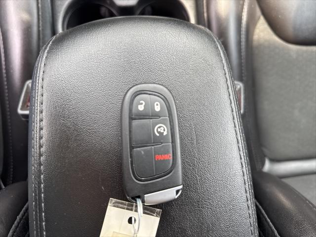 Photo of 2021 Velvet Red Pearlcoat Jeep Cherokee