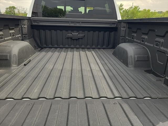Photo of 2023 Summit White Chevrolet Silverado 1500