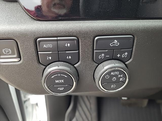 Photo of 2023 Summit White Chevrolet Silverado 1500