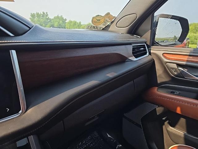 Photo of 2023 Titanium Rush Metallic GMC Yukon