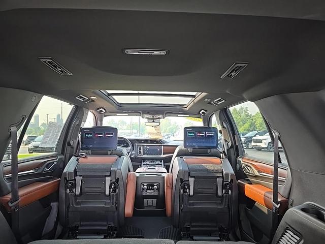 Photo of 2023 Titanium Rush Metallic GMC Yukon