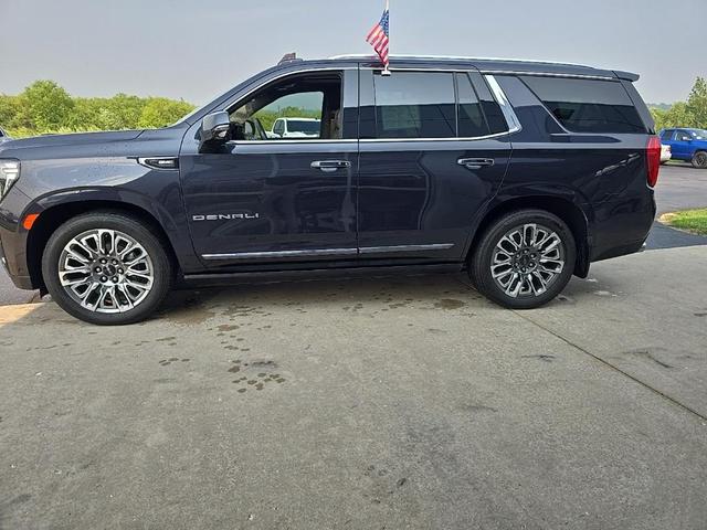Photo of 2023 Titanium Rush Metallic GMC Yukon