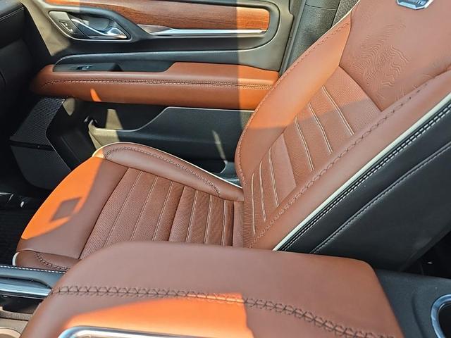 Photo of 2023 Titanium Rush Metallic GMC Yukon