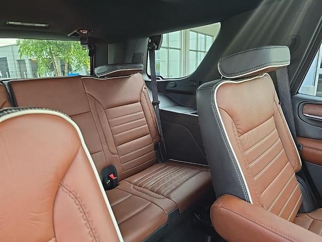 Photo of 2023 Titanium Rush Metallic GMC Yukon