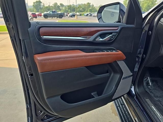 Photo of 2023 Titanium Rush Metallic GMC Yukon