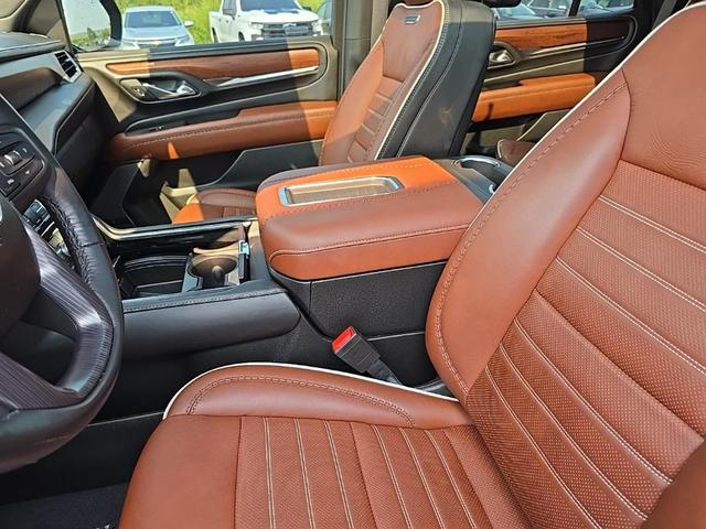 Photo of 2023 Titanium Rush Metallic GMC Yukon