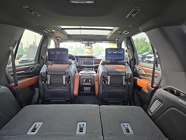 Photo of 2023 Titanium Rush Metallic GMC Yukon