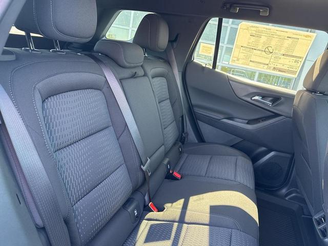 Photo of 2026 Summit White Chevrolet Equinox
