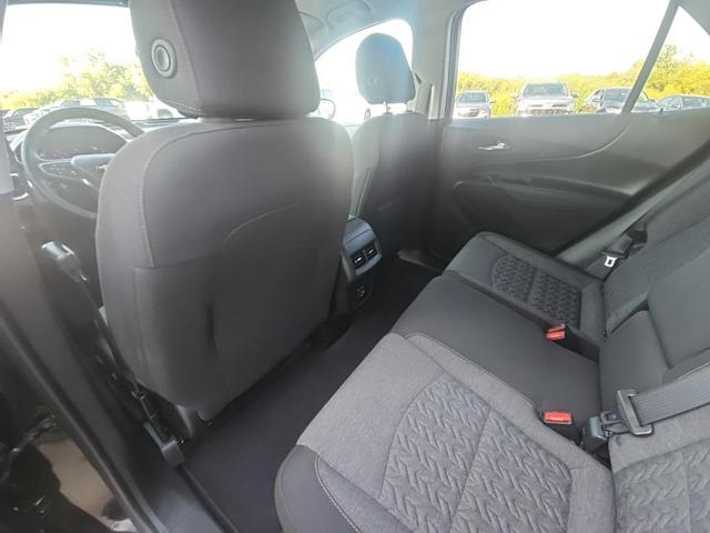 Photo of 2024 Mosaic Black Metallic Chevrolet Equinox