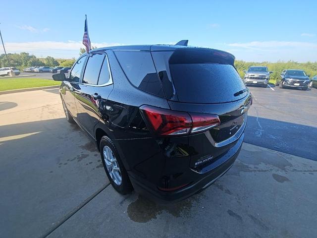 Photo of 2024 Mosaic Black Metallic Chevrolet Equinox