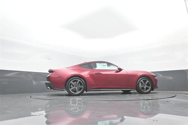 Photo of 2025 Magenta Ford Mustang