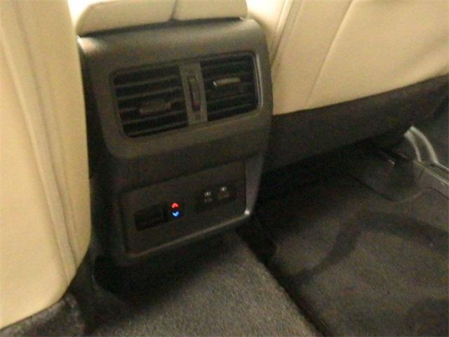Photo of 2023 Pearl White Tri-Coat Nissan Rogue
