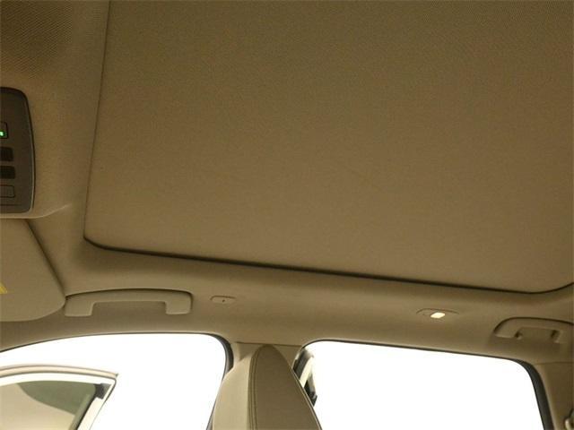 Photo of 2023 Pearl White Tri-Coat Nissan Rogue