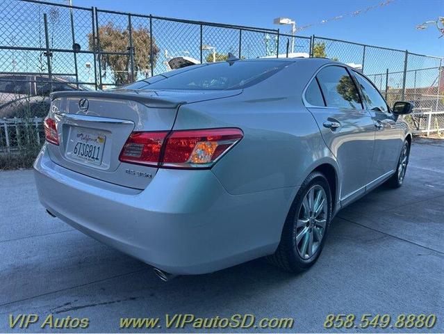 Photo of 2011 Silver Lexus ES 350