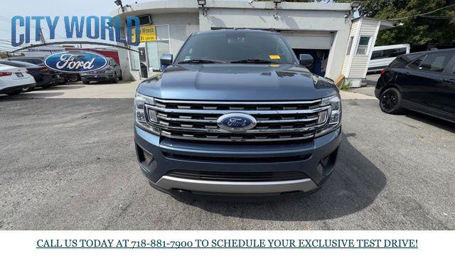 Photo of 2018 Blue Metallic Ford Expedition