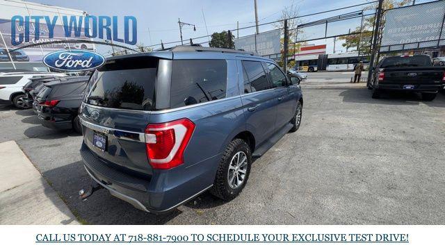 Photo of 2018 Blue Metallic Ford Expedition