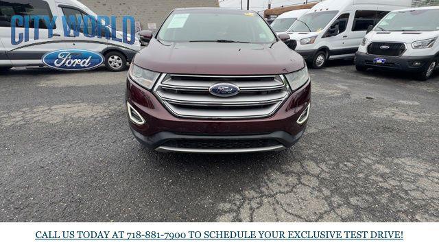 Photo of 2017 Burgundy Ford Edge
