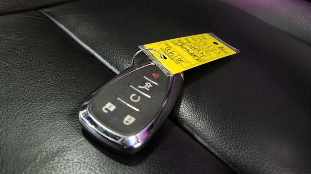 Photo of 2022 Iridescent Pearl Tricoat Chevrolet Traverse