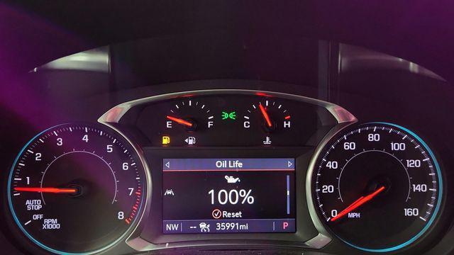 Photo of 2022 Iridescent Pearl Tricoat Chevrolet Traverse