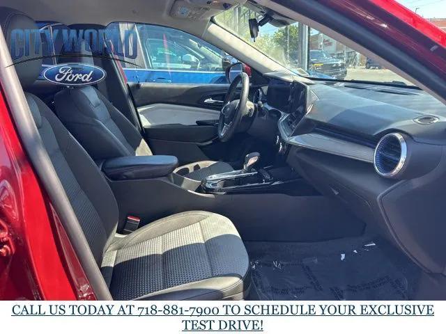 Photo of 2024 Crimson Metallic Chevrolet Trax