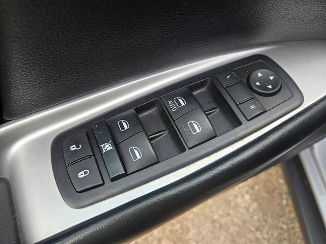 Photo of 2015 Billet Silver Metallic Clear Coat Dodge Journey