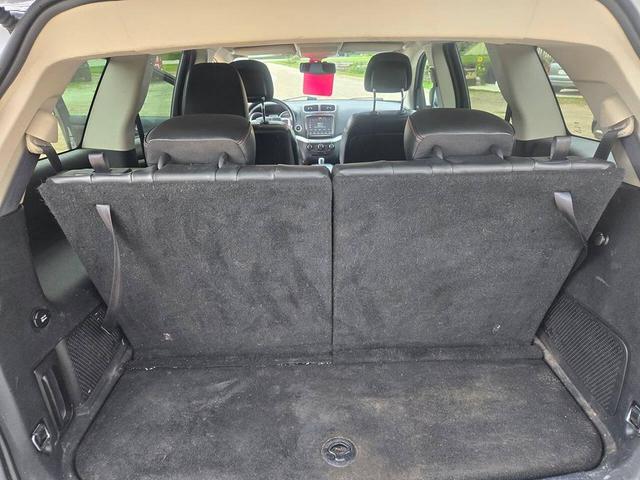 Photo of 2015 Billet Silver Metallic Clear Coat Dodge Journey