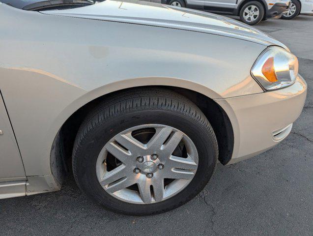 Photo of 2012 Gold Mist Metallic Chevrolet Impala