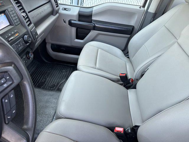 Photo of 2021 Oxford White Ford F-250