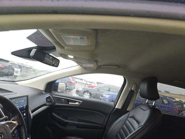 Photo of 2024 Atlas Blue Metallic Ford Edge