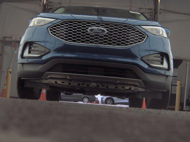 Photo of 2024 Atlas Blue Metallic Ford Edge