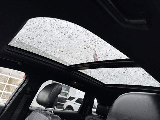 Photo of 2018 Ruby Red Metallic Cc Lincoln MKX