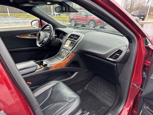 Photo of 2018 Ruby Red Metallic Cc Lincoln MKX