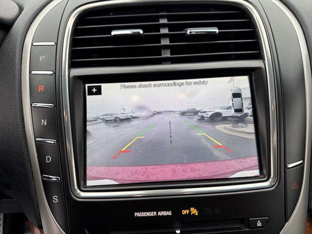 Photo of 2018 Ruby Red Metallic Cc Lincoln MKX