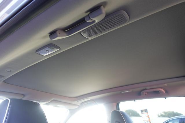 Photo of 2026 Silver Acura MDX