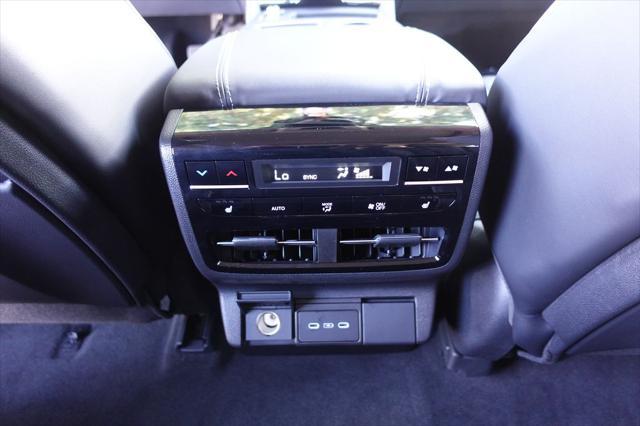 Photo of 2026 Silver Acura MDX