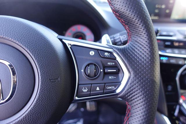 Photo of 2025 Carbon Acura RDX