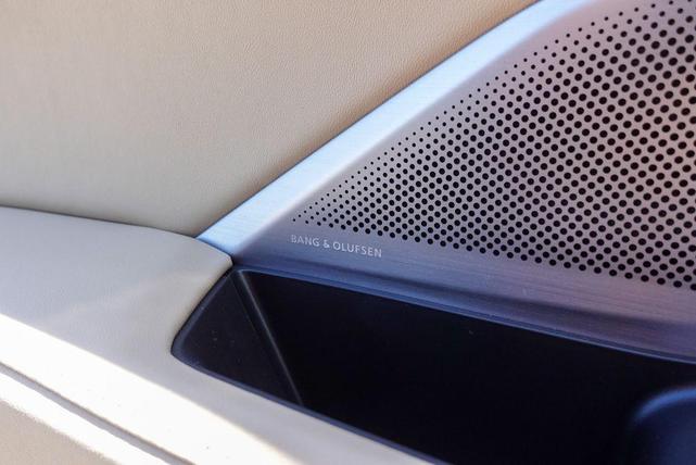 Photo of 2025 Majestic Acura MDX