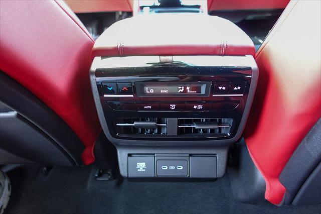 Photo of 2025 Majestic Acura MDX