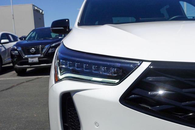 Photo of 2025 Platinum White Acura RDX