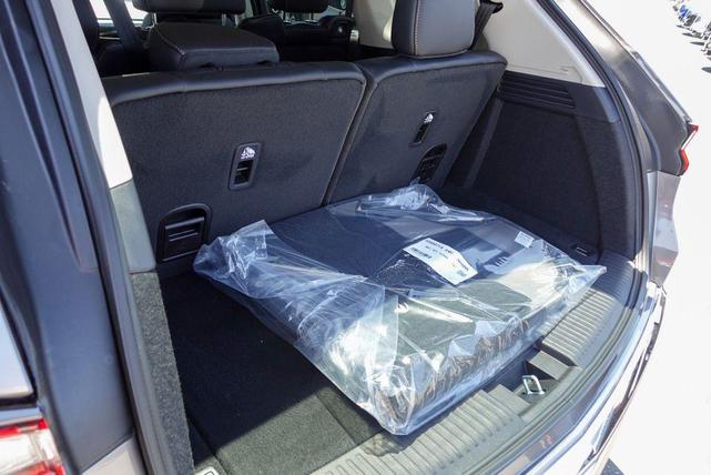 Photo of 2025 Carbon Acura MDX